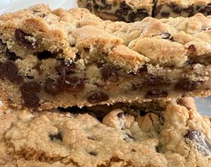 GLUTEN FREE Chocolate Chip Cookie Bar