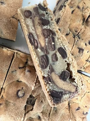 GLUTEN FREE Peanut Butter Cup Stuffed Chocolate Chip Bars